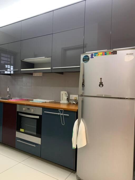 Ks1 Homestay Sky Mirror Double Storey House กัวลาเซอลาโงร์ ภายนอก รูปภาพ